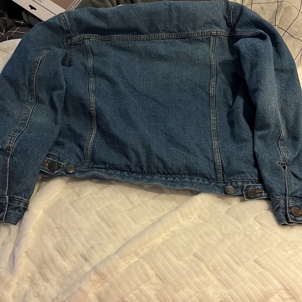 Barely worn - Picture 2 of 3
